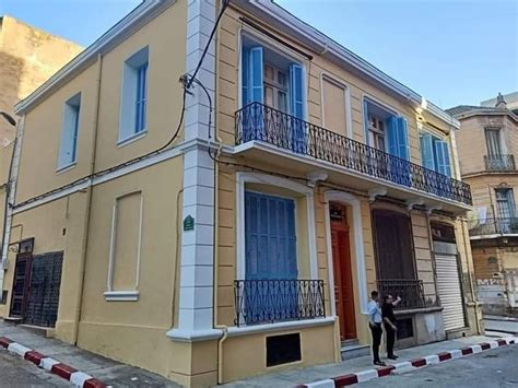 musée yves saint laurent oran|À Oran, la maison natale d’Yves Saint Laurent prête à .